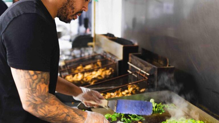 Shaw University Alumnus Brings the Heat to Savannah, Georgia with 520 Wings